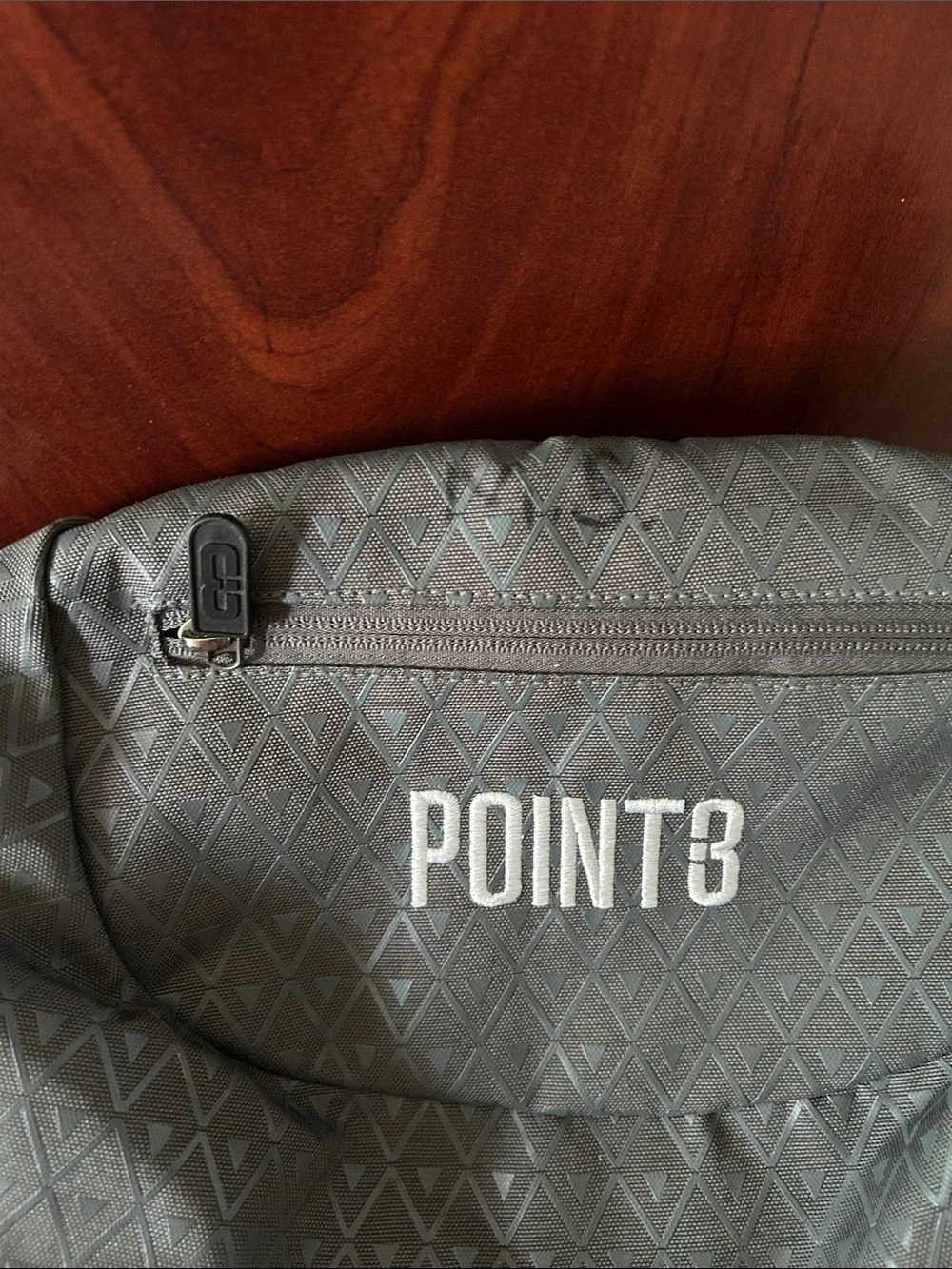 Point3 basketball bag.  Grey